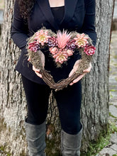 Load image into Gallery viewer, Pink Succulent Heart