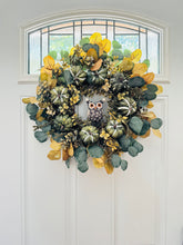 Load image into Gallery viewer, Autumn Peek