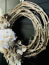 Load image into Gallery viewer, Snow & Champagne