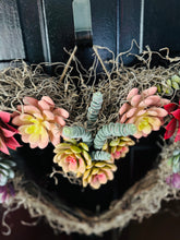 Load image into Gallery viewer, Succulent Heart