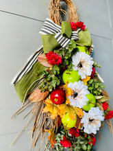 Load image into Gallery viewer, Apple Harvest Swag