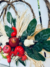 Load image into Gallery viewer, Pumpkin Nest