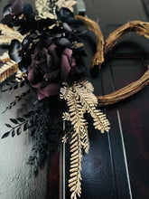 Load image into Gallery viewer, Black Orchid Heart