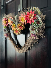 Load image into Gallery viewer, Succulent Heart