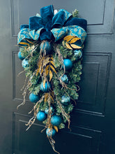 Load image into Gallery viewer, Teal & Gold Teardrop Swag