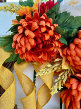 Load image into Gallery viewer, Mum Bouquet