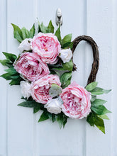 Load image into Gallery viewer, Winter Blush Heart