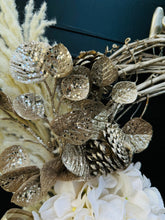 Load image into Gallery viewer, Snow & Champagne