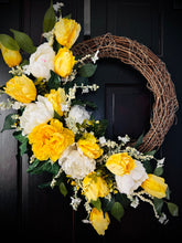 Load image into Gallery viewer, Yellow Spring