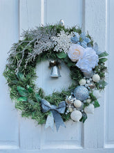 Load image into Gallery viewer, Silver Snowfall