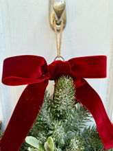 Load image into Gallery viewer, Evergreen Snowflake