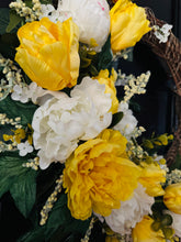 Load image into Gallery viewer, Yellow Spring