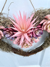 Load image into Gallery viewer, Pink Succulent Heart
