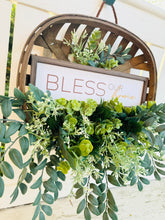 Load image into Gallery viewer, Greenery Basket