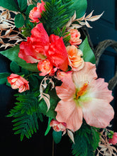 Load image into Gallery viewer, Peach Hibiscus Heart