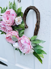 Load image into Gallery viewer, Winter Blush Heart