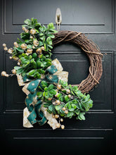 Load image into Gallery viewer, Holiday Jade