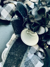 Load image into Gallery viewer, Black Velvet Cane