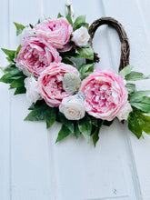 Load image into Gallery viewer, Winter Blush Heart