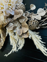 Load image into Gallery viewer, Snow & Champagne