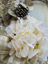 Load image into Gallery viewer, Snow & Champagne