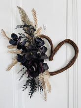 Load image into Gallery viewer, Black Orchid Heart