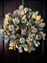 Load image into Gallery viewer, Autumn Peek