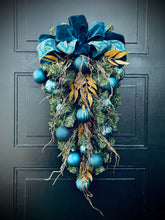 Load image into Gallery viewer, Teal & Gold Teardrop Swag