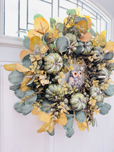 Load image into Gallery viewer, Autumn Peek