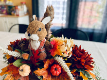 Load image into Gallery viewer, Fall Squirrel Centerpiece Box