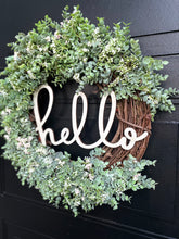 Load image into Gallery viewer, Berry & Boxwood