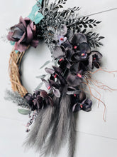 Load image into Gallery viewer, Black Velvet