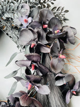 Load image into Gallery viewer, Black Velvet