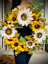 Load image into Gallery viewer, Mirasol’s Crown