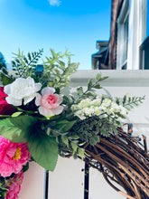 Load image into Gallery viewer, Pink Ranunculus Mix