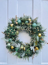 Load image into Gallery viewer, Brilliant Lotus