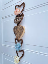 Load image into Gallery viewer, Wood Flower Heart Column