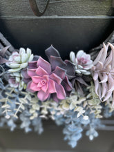 Load image into Gallery viewer, Succulent Black
