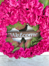 Load image into Gallery viewer, Pink Geraniums