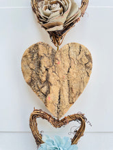 Load image into Gallery viewer, Wood Flower Heart Column