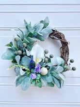 Load image into Gallery viewer, Calla Lily & Lamb’s Ear Mini Wreath