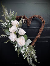 Load image into Gallery viewer, Frozen Rose Heart