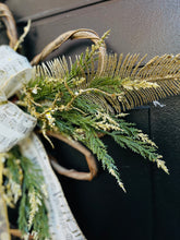 Load image into Gallery viewer, Gold Angel