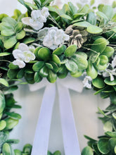 Load image into Gallery viewer, Winter Jade