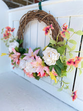 Load image into Gallery viewer, Lily & Peony Mix