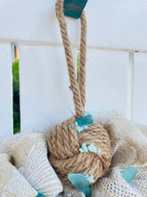 Load image into Gallery viewer, Printed Seashell Burlap Wreath