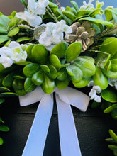 Load image into Gallery viewer, Winter Jade