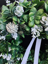 Load image into Gallery viewer, Winter Jade