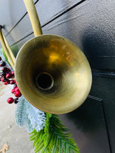 Load image into Gallery viewer, Antique French Horn