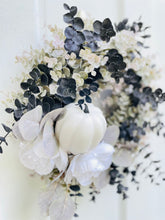 Load image into Gallery viewer, Tuxedo